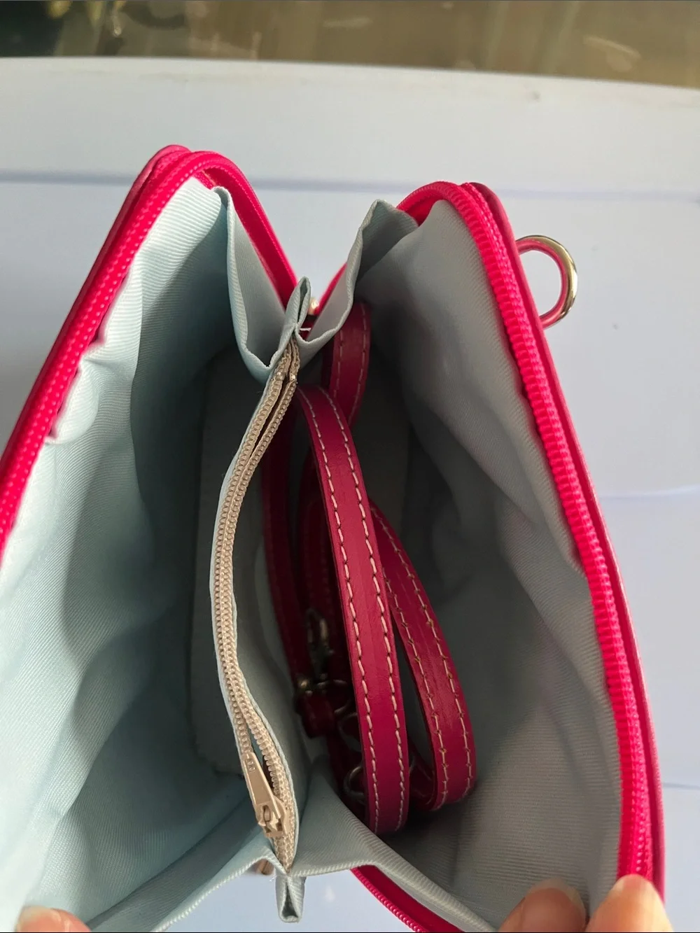 Vera Pelle Bright Pink Leather Wristlet Clutch with Gold Ring